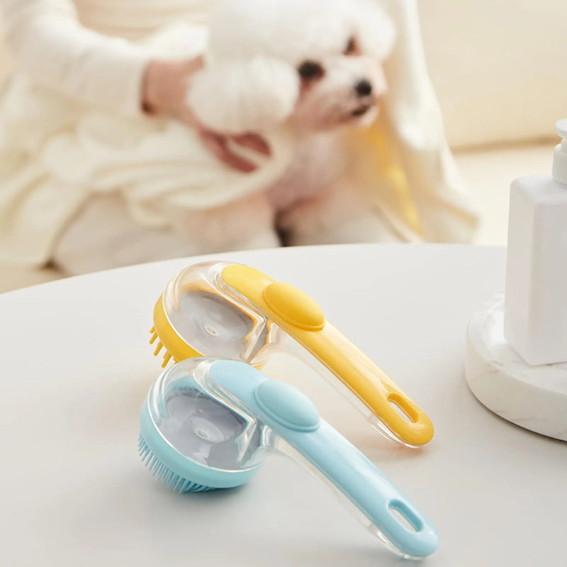 Portable 3-in-1 Grooming Brush for Dogs & Cats – Bathing, Deshedding & Massaging
