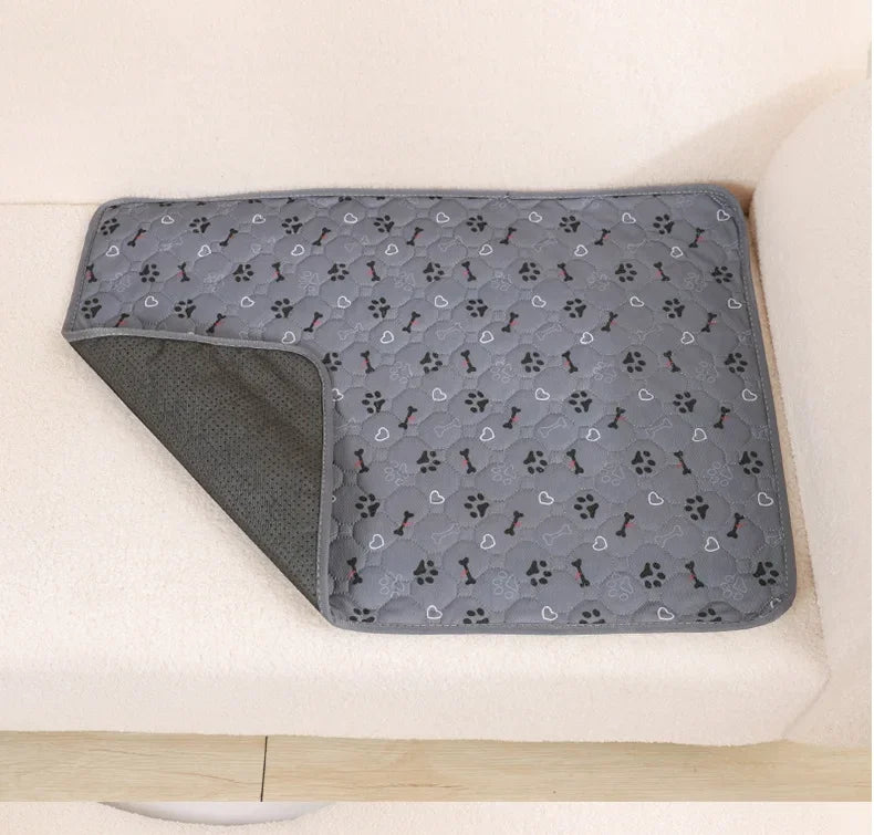 Reusable Waterproof Dog Pee Pad – Washable, Non-Slip & Eco-Friendly