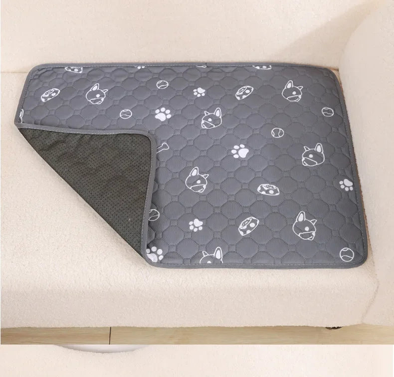 Reusable Waterproof Dog Pee Pad – Washable, Non-Slip & Eco-Friendly